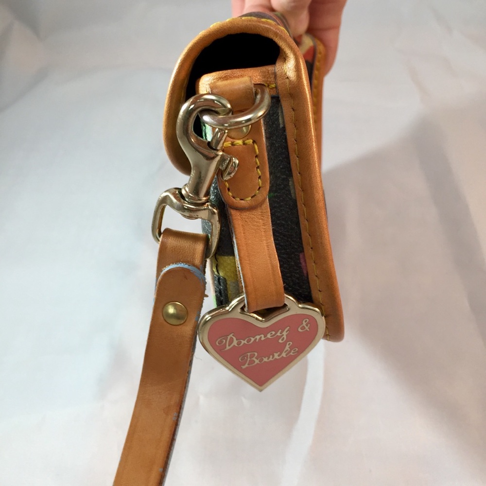 Dooney and Bourke Wristlet - Picture 3 of 8